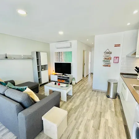 Apartment Caravela - Beach 200m - South Oriented Terrace